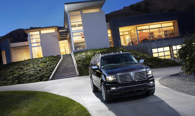 2015 Lincoln Navigator (10).jpg